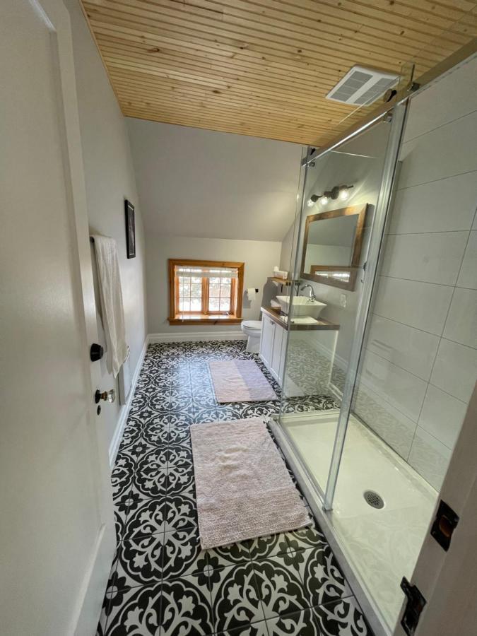 Manoir Alegria Panzió Cowansville Kültér fotó